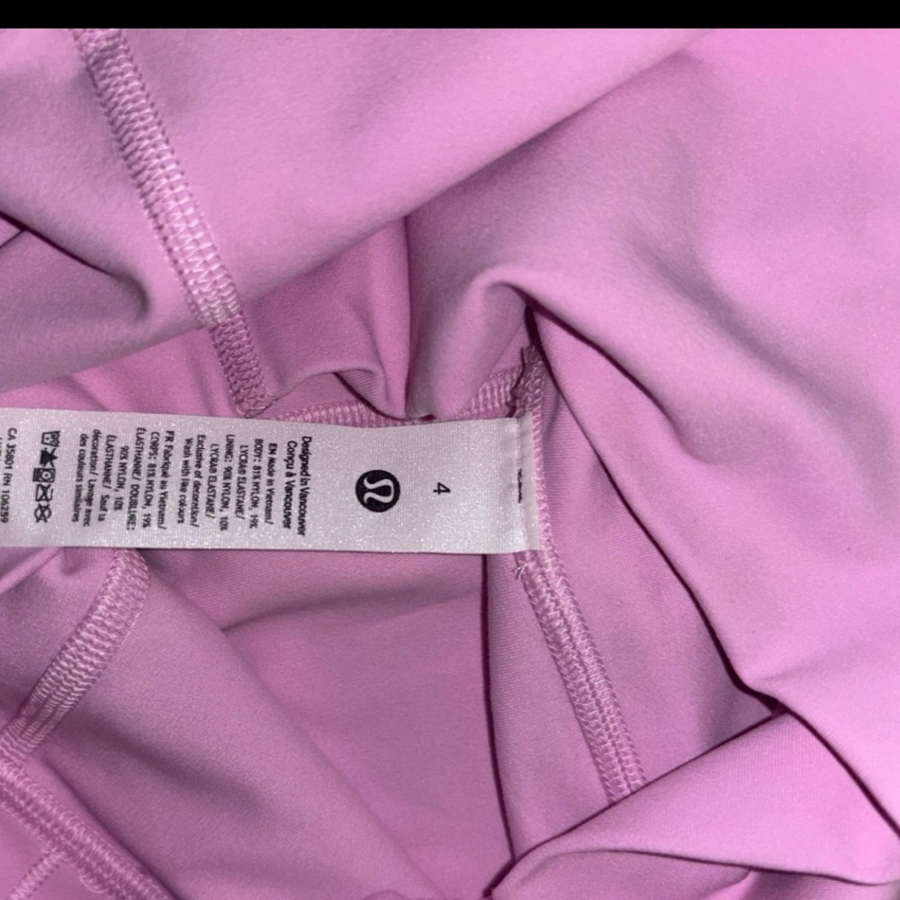 Lululemon Vita Pink 6in Align shorts - Picture 4 of 4